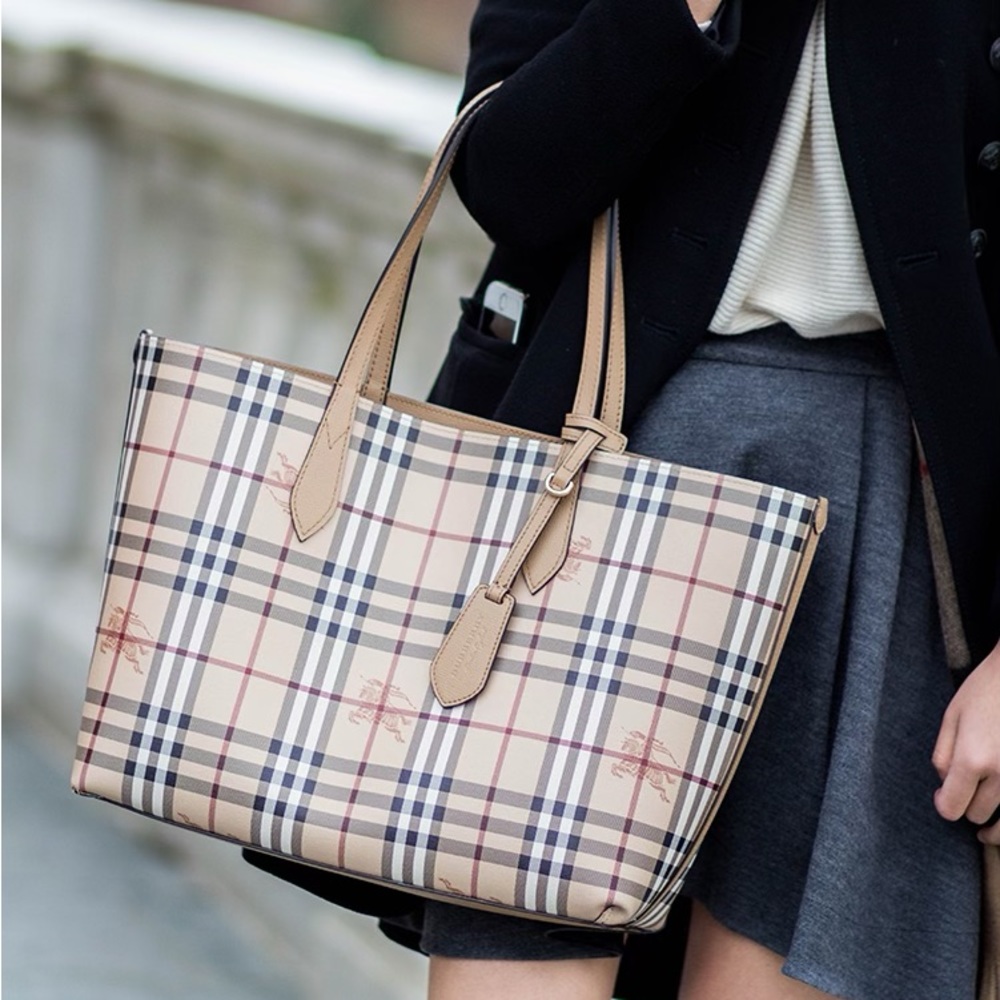 Burberry Medium Reversible Leather Tote - Mid Camel, Haymarket Check - Picture 16 of 16